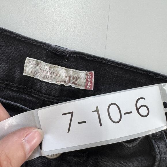 Levis 512 Jeans Womens 14 Medium Black Denim Perfectly Slimming Bootcut Stretch - Picture 3 of 8